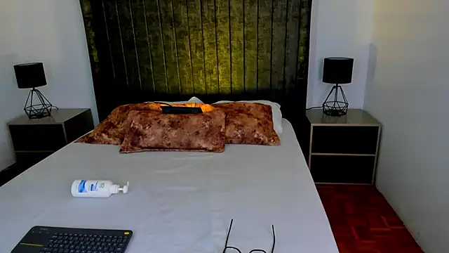 NataGarcia online show from 01.24.25