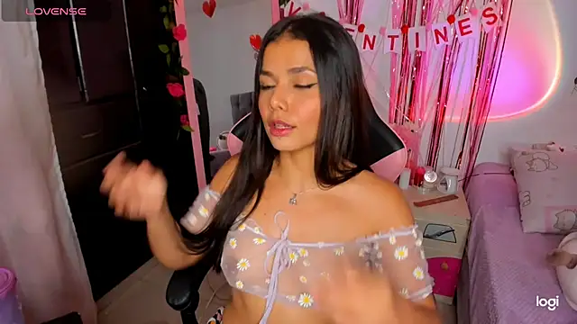 Snapshot of Kaoriyoshii chatting on 02.08.25 Kaoriyoshii online show from 02.08.25