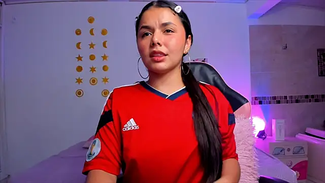 Snapshot of Kaoriyoshii chatting on 11.15.25 Kaoriyoshii online show from 11.15.25