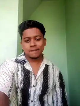 Snapshot of sailord chatting on 02.05.25 sailord online show from 02.05.25