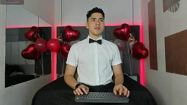 LiamNovak online show from 02.14.26