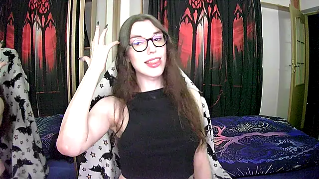 Snapshot of bluerose00 chatting on 12.17.24 bluerose00 online show from 12.17.24