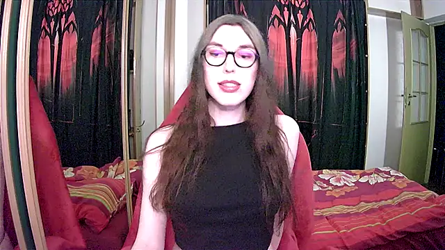 Snapshot of bluerose00 chatting on 03.18.25 bluerose00 online show from 03.18.25