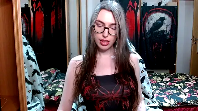 Snapshot of bluerose00 chatting on 11.07.25 bluerose00 online show from 11.07.25