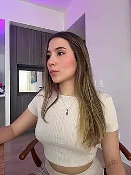 SophieRaily  online show from 02.12.25