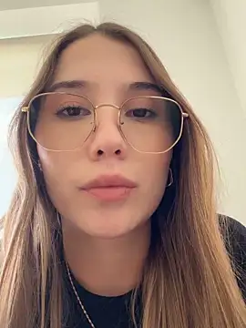 SophieRaily  online show from 09.17.25