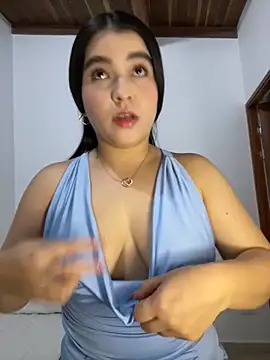 Snapshot of Blancanievess chatting on 10.26.25 Blancanievess online show from 10.26.25