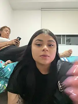 Snapshot of alissonfernandez_ chatting on 01.30.25 alissonfernandez online show from 01.30.25