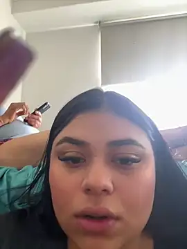 Snapshot of alissonfernandez_ chatting on 02.01.25 alissonfernandez online show from 02.01.25