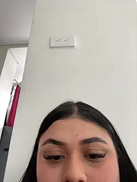 Snapshot of alissonfernandez_ chatting on 02.01.25 alissonfernandez online show from 02.01.25