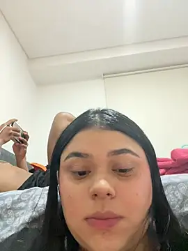 Snapshot of alissonfernandez_ chatting on 02.09.25 alissonfernandez online show from 02.09.25