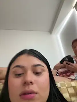 Snapshot of alissonfernandez_ chatting on 02.15.25 alissonfernandez online show from 02.15.25