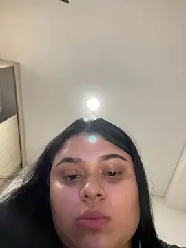 Snapshot of alissonfernandez_ chatting on 02.22.25 alissonfernandez online show from 02.22.25