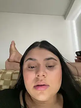 Snapshot of alissonfernandez_ chatting on 02.22.25 alissonfernandez online show from 02.22.25