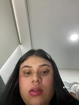 Snapshot of alissonfernandez_ chatting on 03.11.25 alissonfernandez online show from 03.11.25