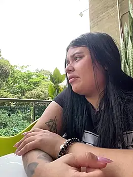 Snapshot of alissonfernandez_ chatting on 03.14.25 alissonfernandez online show from 03.14.25