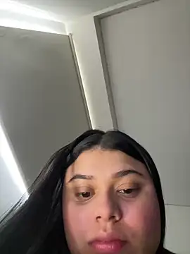 Snapshot of alissonfernandez_ chatting on 03.20.25 alissonfernandez online show from 03.20.25