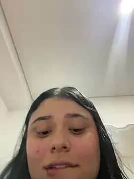 Snapshot of alissonfernandez_ chatting on 03.20.25 alissonfernandez online show from 03.20.25