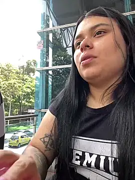 Snapshot of alissonfernandez_ chatting on 03.21.25 alissonfernandez online show from 03.21.25