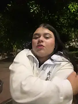 Snapshot of alissonfernandez_ chatting on 03.23.25 alissonfernandez online show from 03.23.25