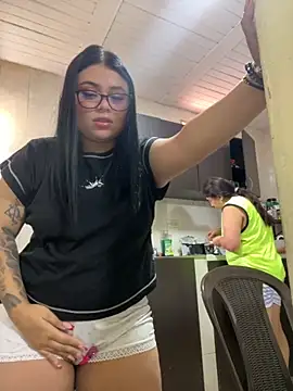 Snapshot of alissonfernandez_ chatting on 09.20.25 alissonfernandez online show from 09.20.25