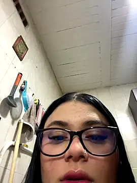 Snapshot of alissonfernandez_ chatting on 09.26.25 alissonfernandez online show from 09.26.25