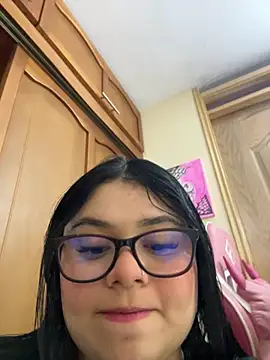 Snapshot of alissonfernandez_ chatting on 11.08.25 alissonfernandez online show from 11.08.25