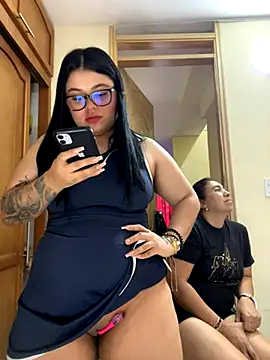 Snapshot of alissonfernandez_ chatting on 11.12.25 alissonfernandez online show from 11.12.25