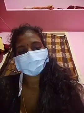 Snapshot of Villageammu18 chatting on 11.30.25 Villageammu18 online show from 11.30.25