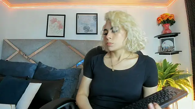 marian pinzon online show from 05.01.26