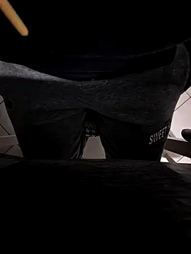 Snapshot of HardWolf2024 chatting on 12.21.24 HardWolf2024 online show from 12.21.24