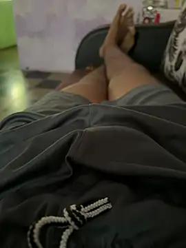 Snapshot of Desiboy___21 chatting on 02.14.25 Desiboy   21 online show from 02.14.25