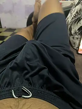 Snapshot of Desiboy___21 chatting on 03.21.25 Desiboy   21 online show from 03.21.25