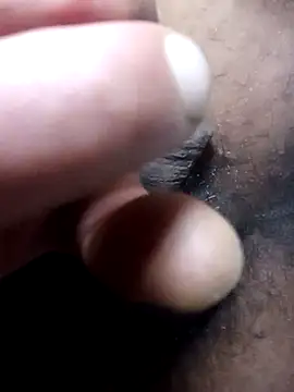 Snapshot of GaMeCrAc1 chatting on 11.12.25 GaMeCrAc1 online show from 11.12.25