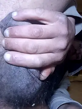 Snapshot of GaMeCrAc1 chatting on 11.14.25 GaMeCrAc1 online show from 11.14.25