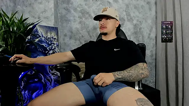 boyc022  online show from 11.16.25