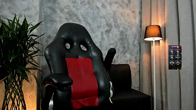 boyc022  online show from 11.28.25