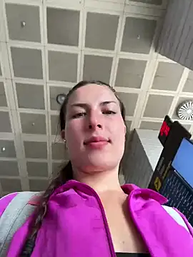 Snapshot of _ExoticGirl chatting on 12.19.24 ExoticGirl online show from 12.19.24