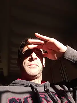 MrTamburine22 online show from 12.14.25