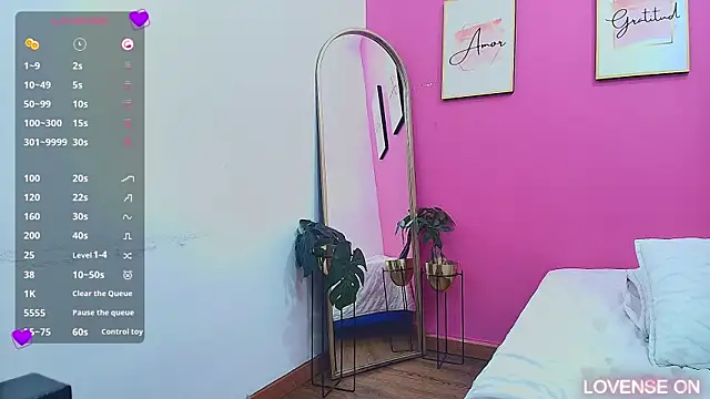 hornybarelylegalgirl online show from 03.13.25