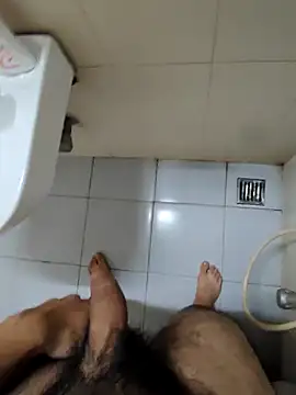 Snapshot of KeepCummingForYou73 chatting on 11.28.25 KeepCummingForYou73 online show from 11.28.25