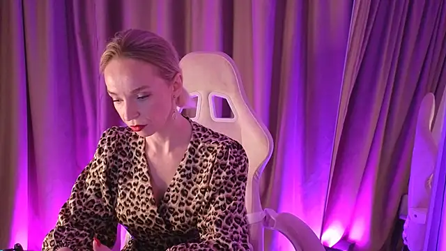 bubbling crush online show from 02.17.25