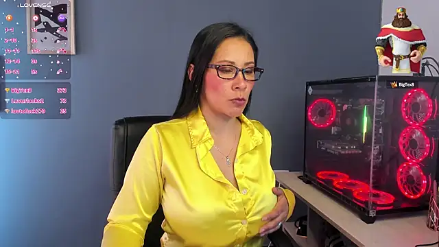 Sue Wolls online show from 02.27.25