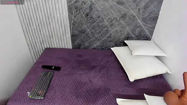 Snapshot of Dahiana_gomez18 chatting on 02.18.25 Dahiana gomez18 online show from 02.18.25