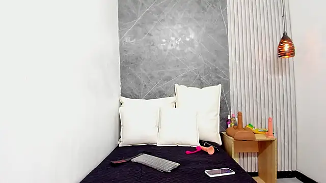 Snapshot of Dahiana_gomez18 chatting on 02.27.25 Dahiana gomez18 online show from 02.27.25