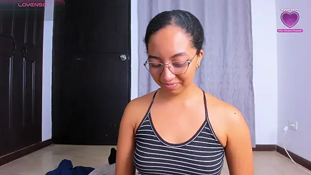 NAHOMI MILLER online show from 10.01.25