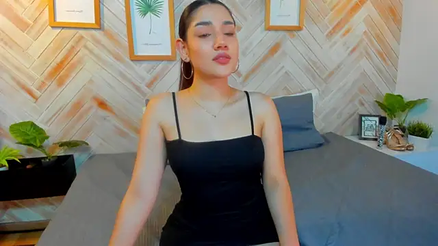 AniiRose online show from 03.10.25