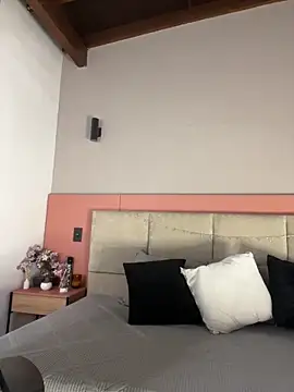 AniiRose online show from 09.30.25