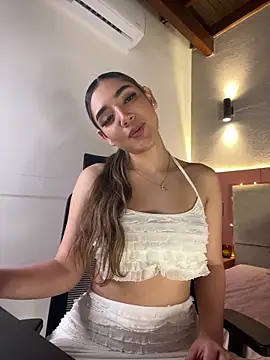 AniiRose online show from 10.14.25