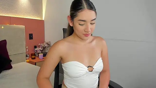 AniiRose online show from 11.19.25